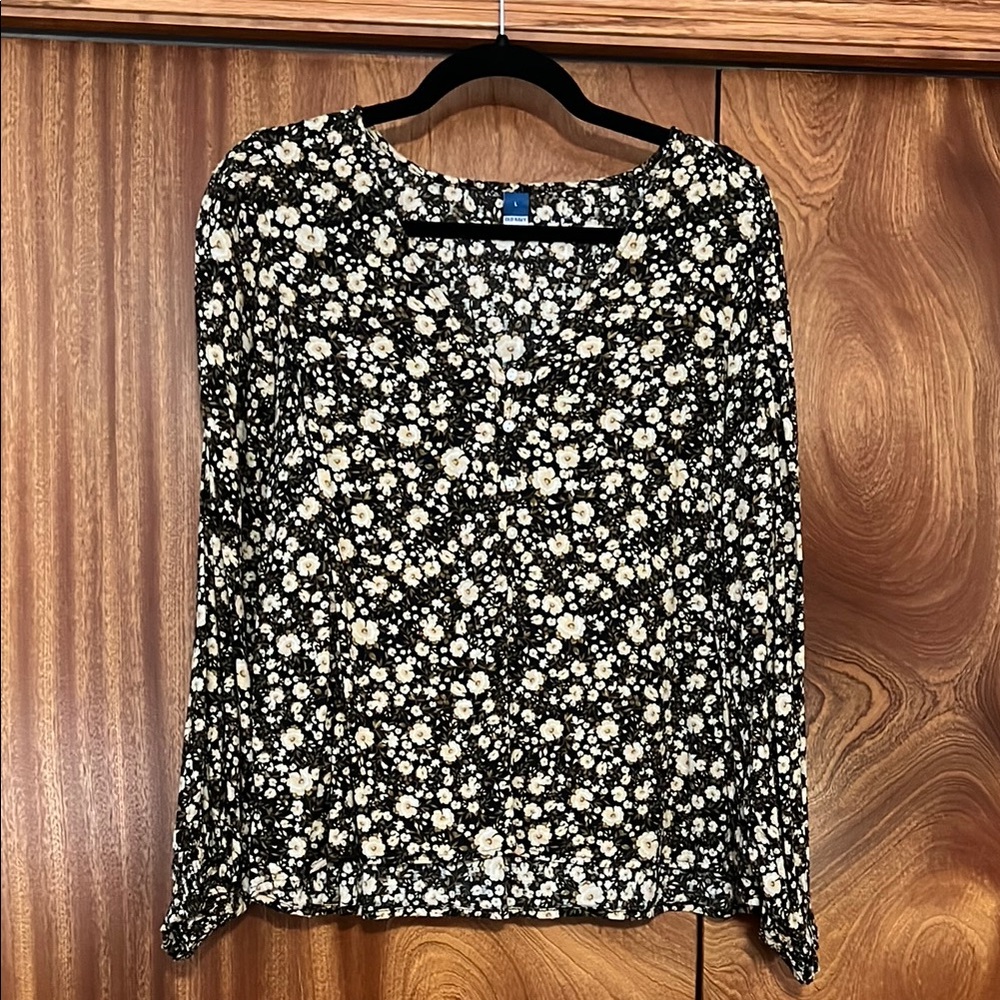 Floral Black and White Women's Top